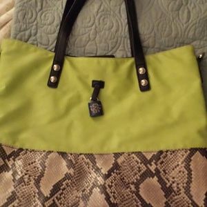 Jessica Simpson purse