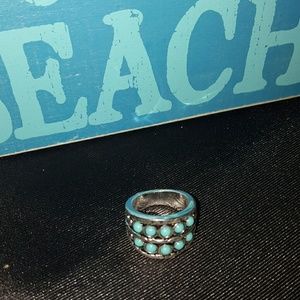 Premier Designs Nice & Easy Ring