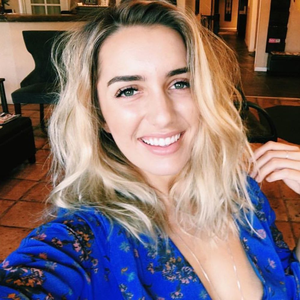 Meet your Posher, Alyssa