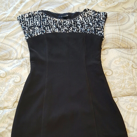 Worn Twice - Picture 4 of 4