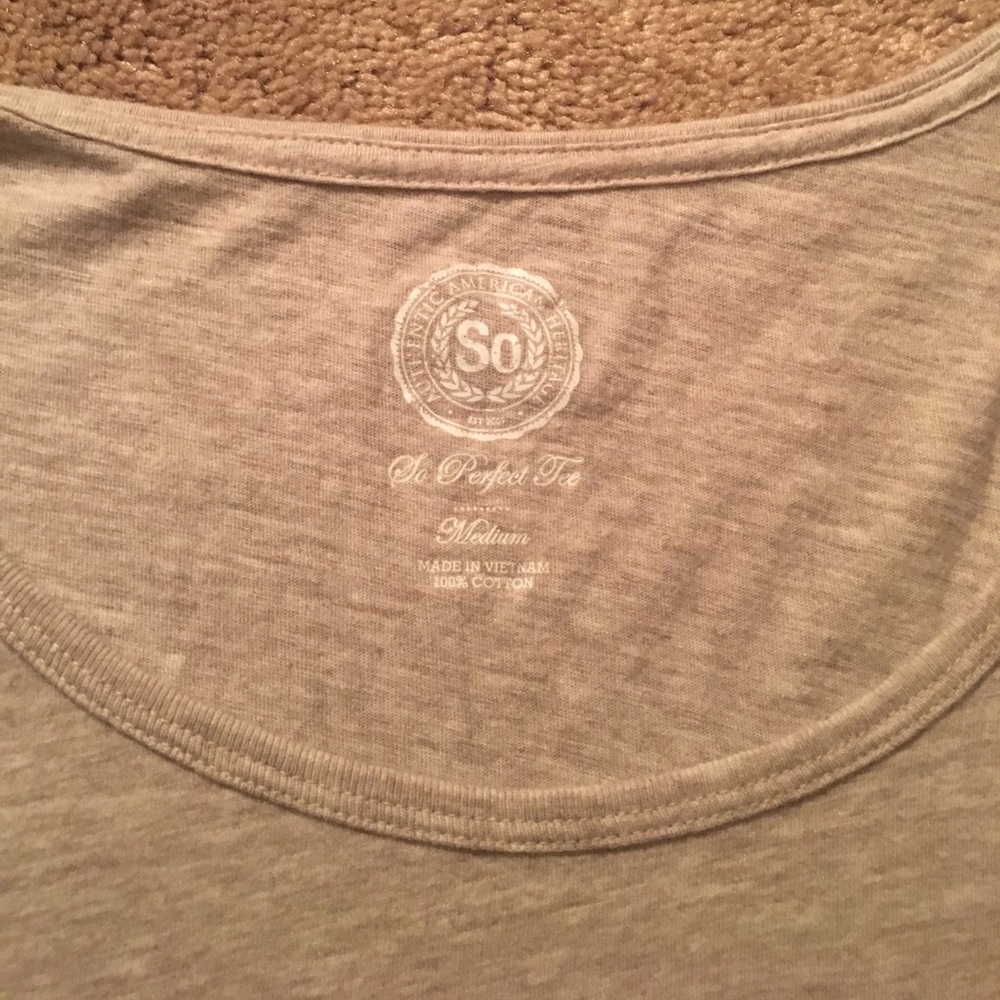 Basic tan tshirt - Picture 3 of 3