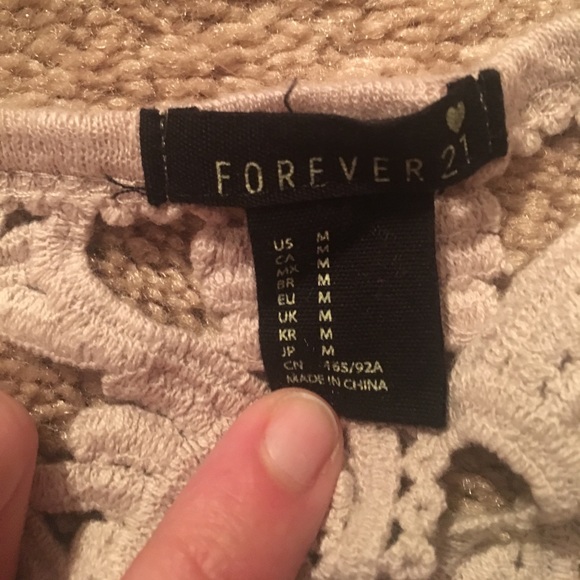 Patterned back tshirt - Picture 3 of 3