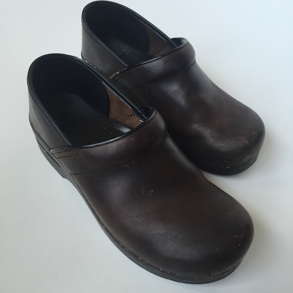 Dansko Brown Leather Professional Shoes - Good Ove