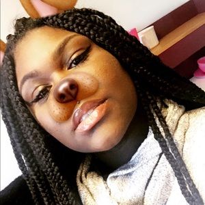 Meet your Posher, Imari