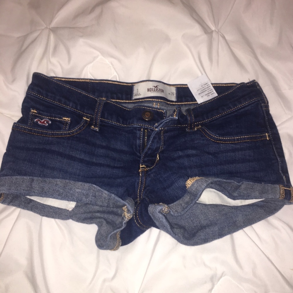 Dark jean Hollister shorts