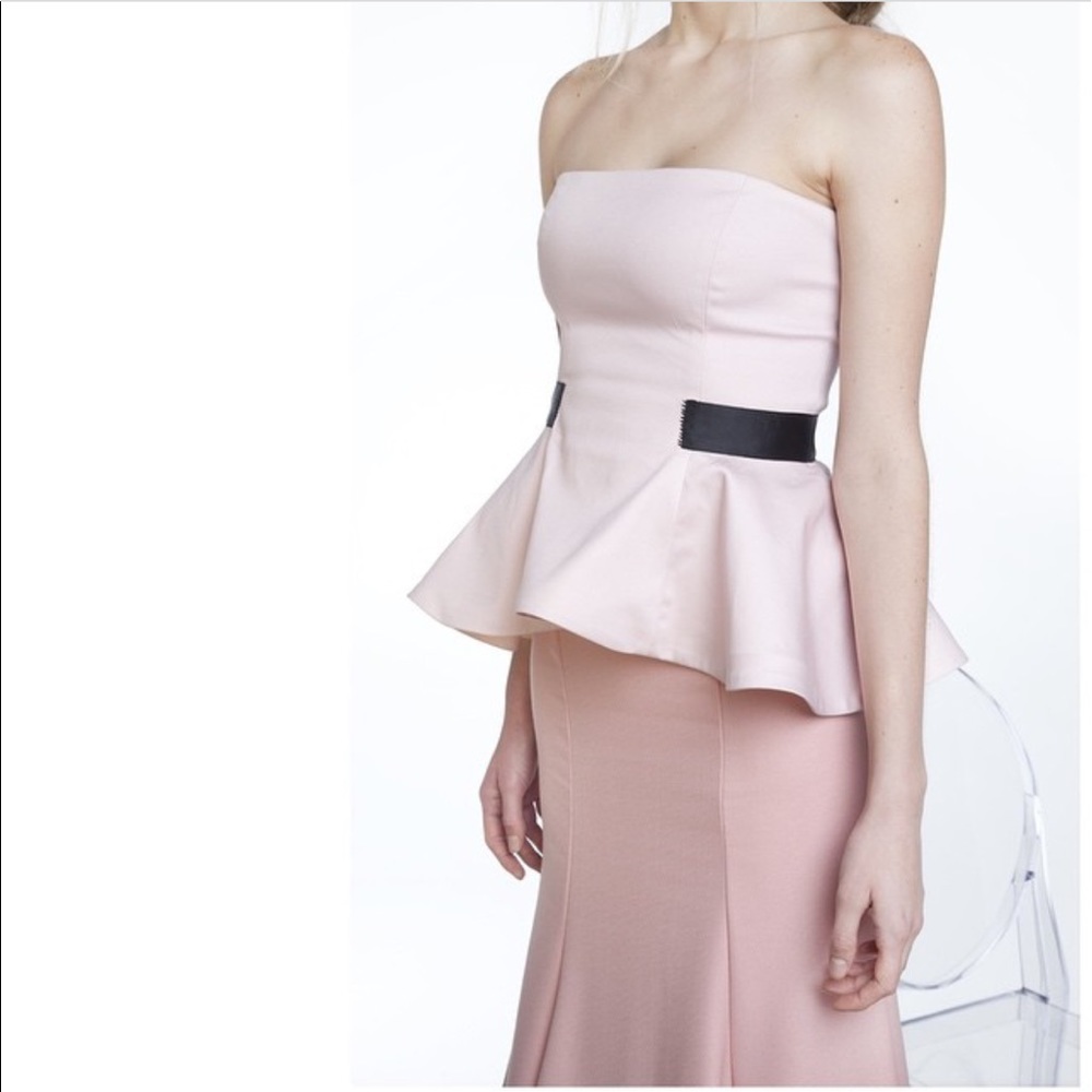 Elegant strapless top