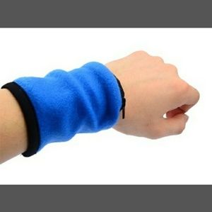 Arm band wallet (2)