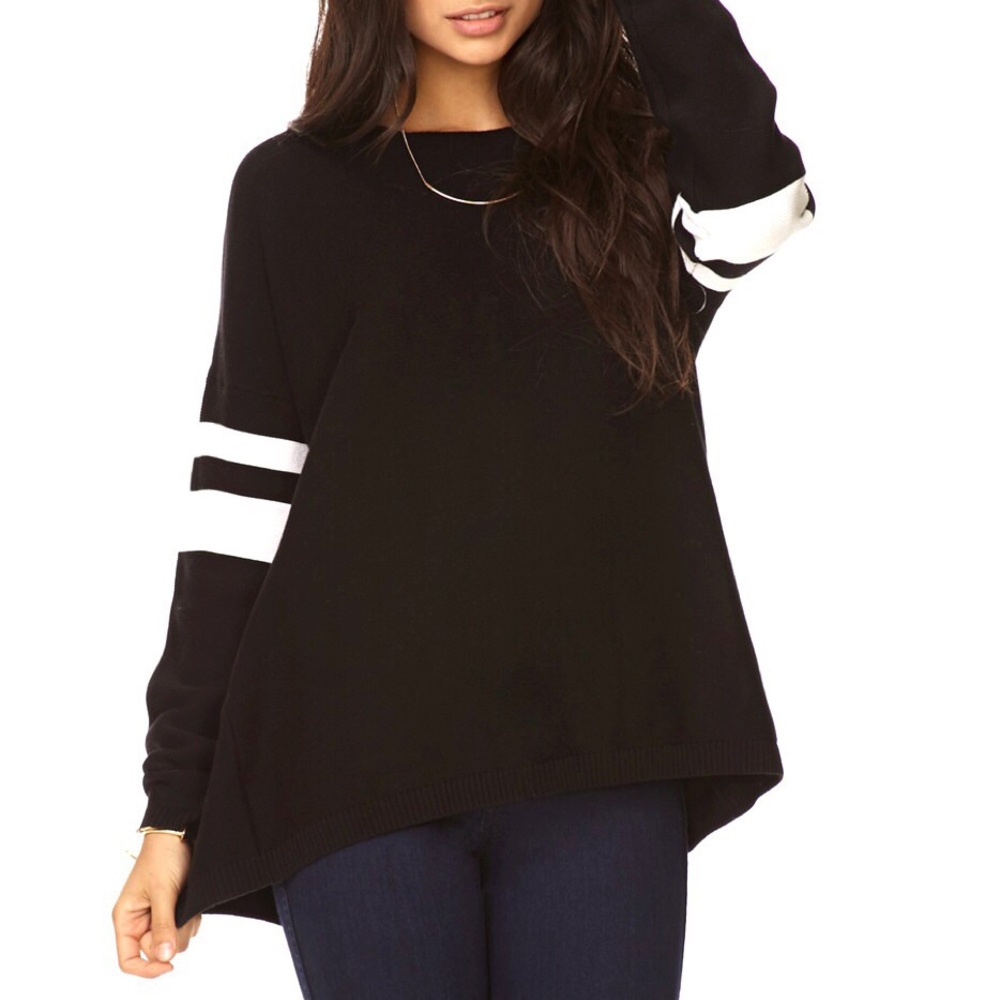 BUTTON BACK SWEATER