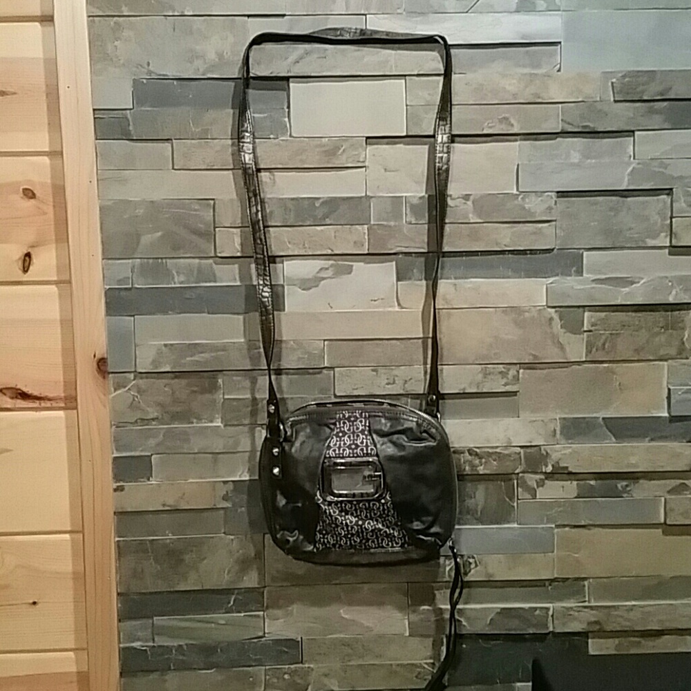 Guess purse