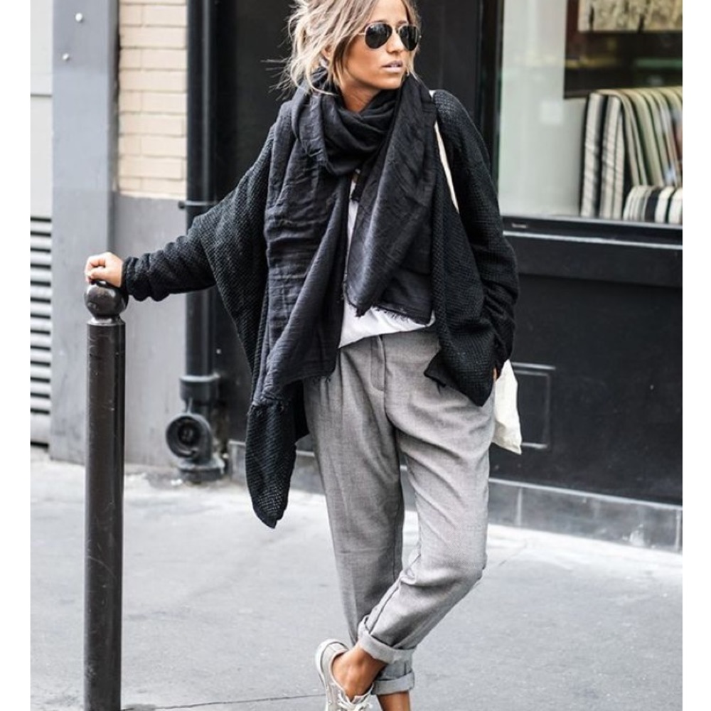 High waisted gray trousers NW