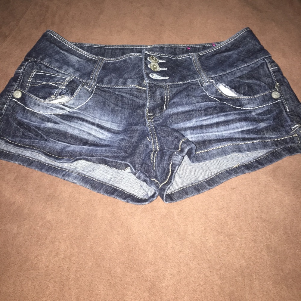 Brand new jean shorty shorts