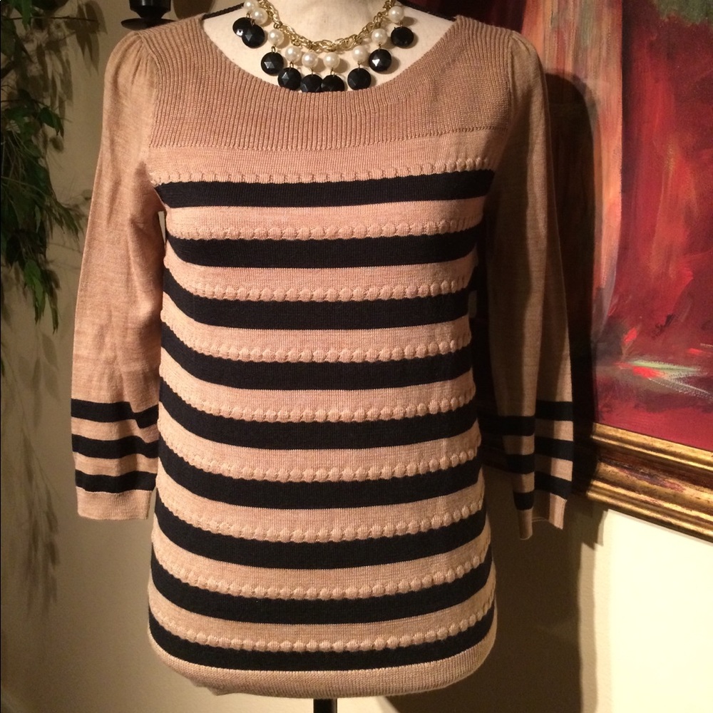 Classy sweater by Loft size S