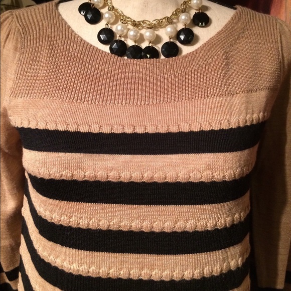 Classy sweater by Loft size S - Picture 2 of 2