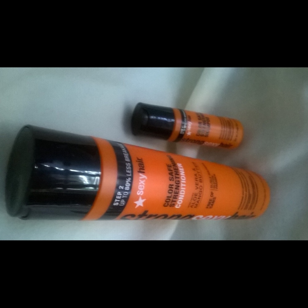 Color safe shampoo