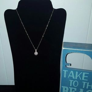Premier Designs Laura Necklace