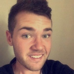 Meet your Posher, Dustin