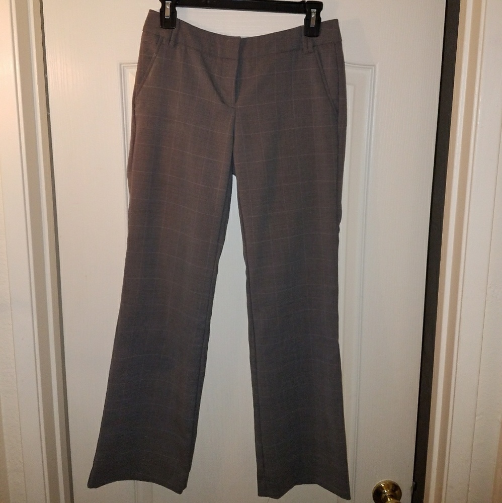 New York & Company Casual pants