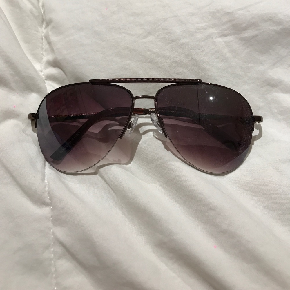 Classic aviator sunglasses