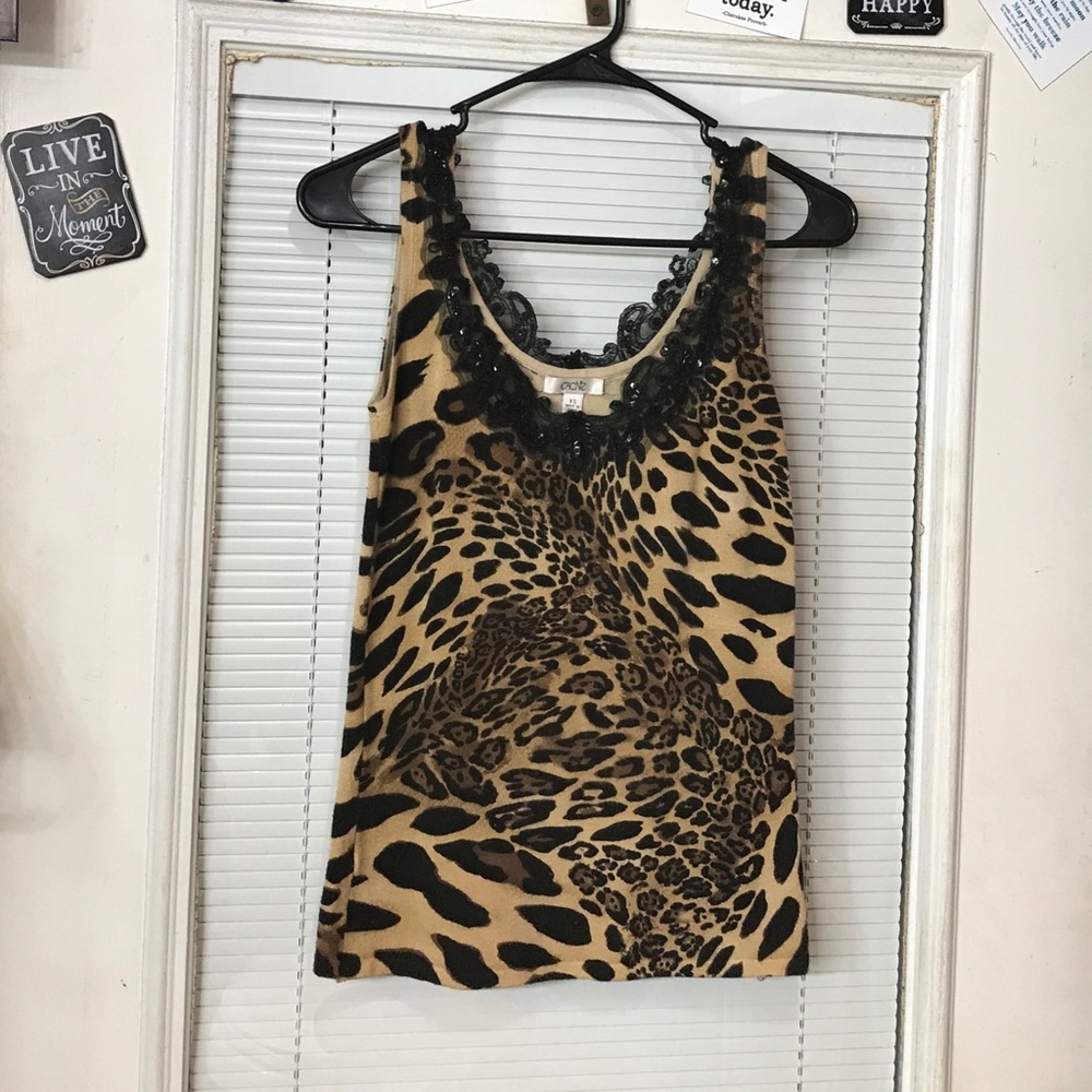 "Cache"So sexy gorgeous animal print with black