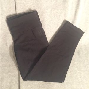 New York & Company Black Cropped Leggings