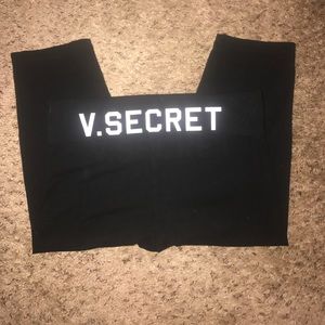 Victoria's Secret Pants - Victoria's Secret Crop Leggings Victoria's Secret Pants - Victoria's Secret Crop Leggings