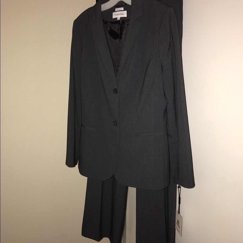 Womens Calvin Klein Stretch Charcoal Suit Size 14