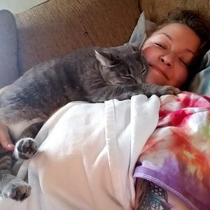 Meet your Posher, Felicia