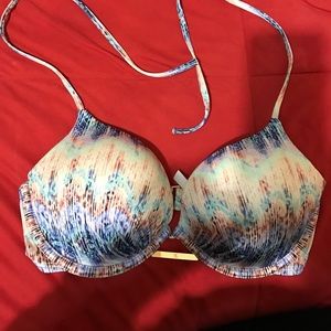 Push up VS bikini top