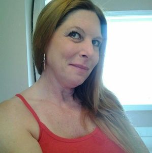 Meet your Posher, Suzanne