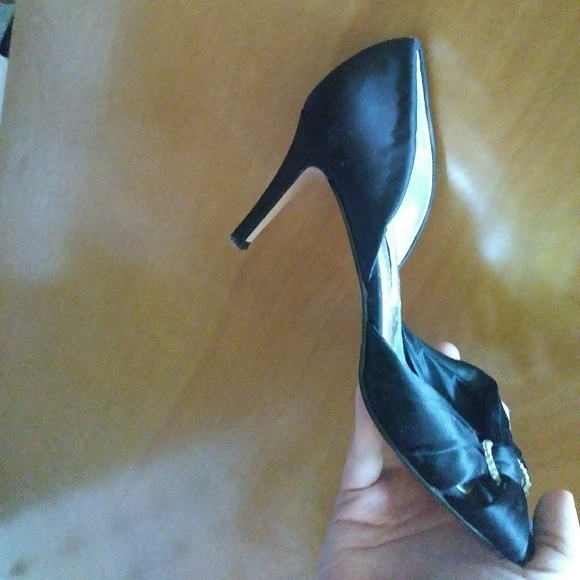 Heels - Picture 2 of 3