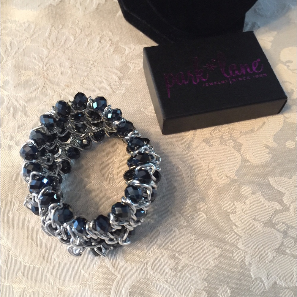NWOT Gorgeous Jet Back and Silvertone Bracelet
