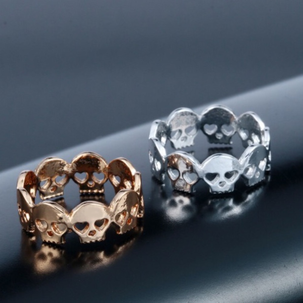 🔥Sale🔥💀2 for 1 BOGO SKULL RINGS💀