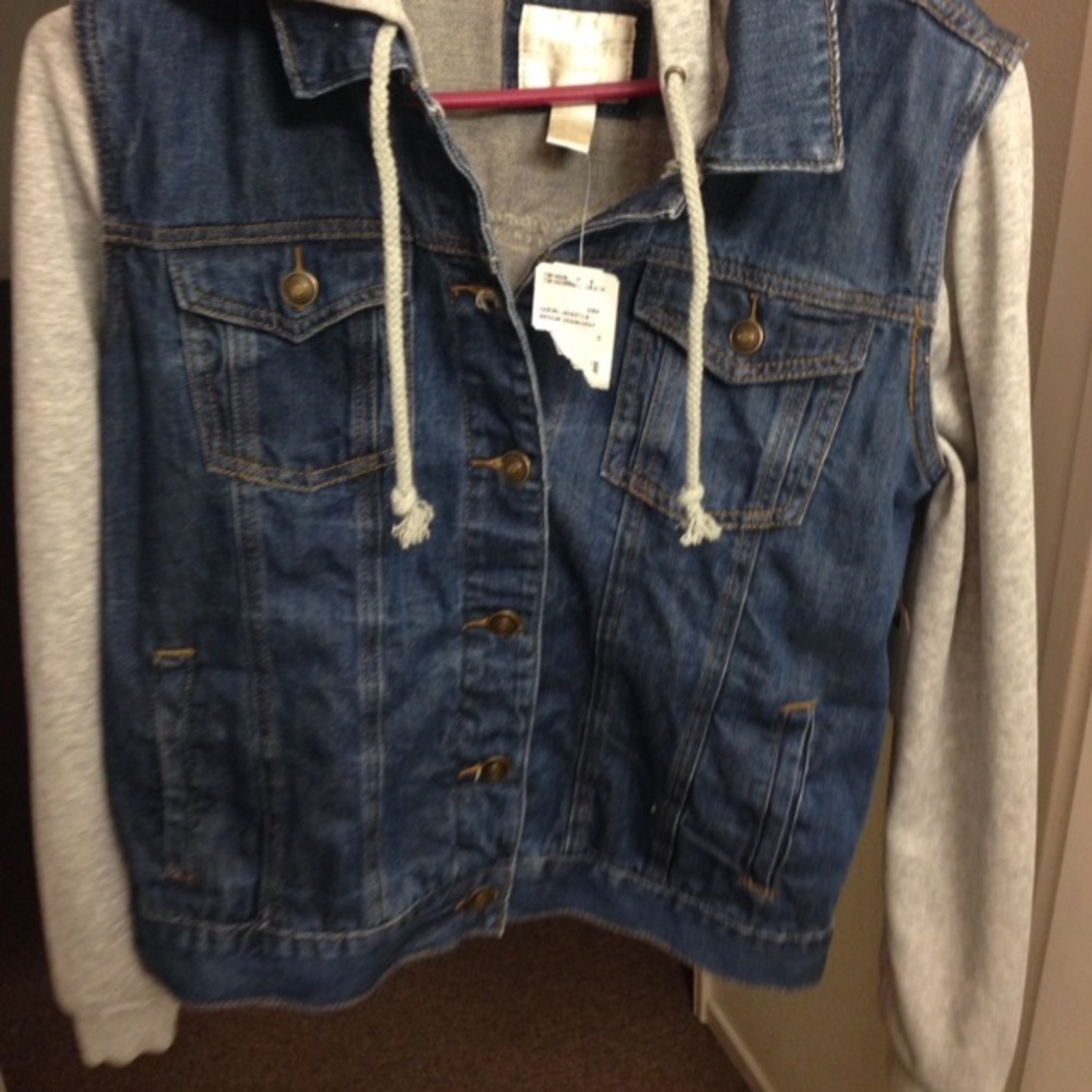 Denim jacket - Picture 3 of 3