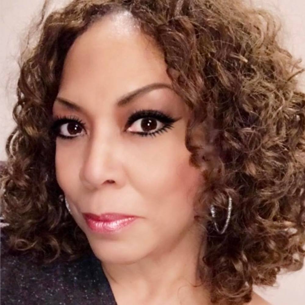 Meet your Posher, Loretta