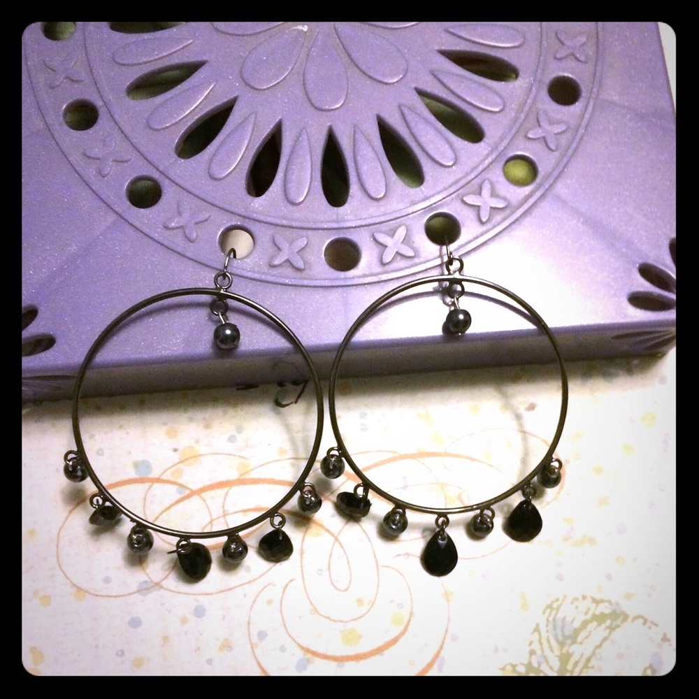 Black & grey bead earrings.