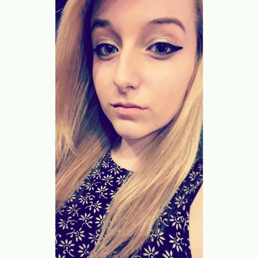 Meet your Posher, Esther