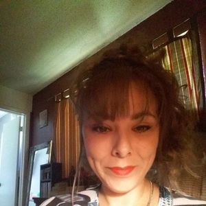 Meet your Posher, Lory