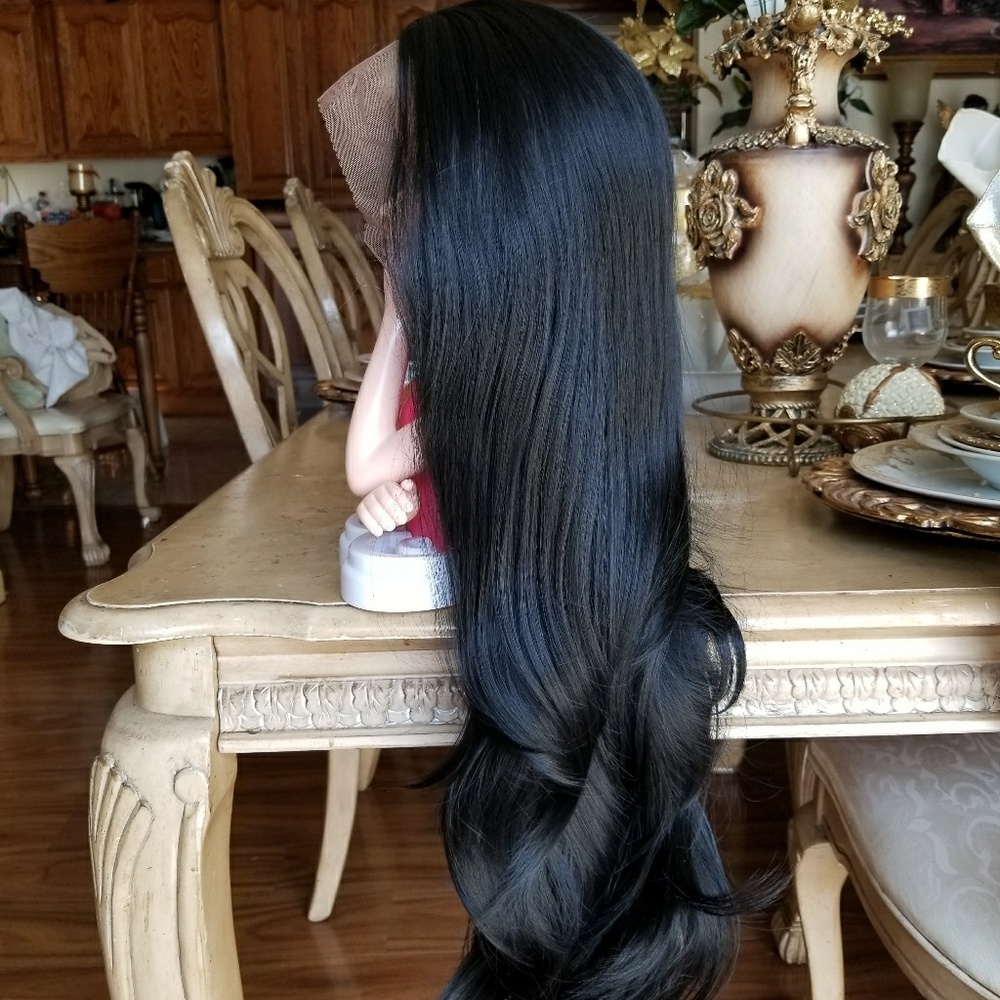 Black Beauty Lace Front 24-28 inches!! - Picture 6 of 8