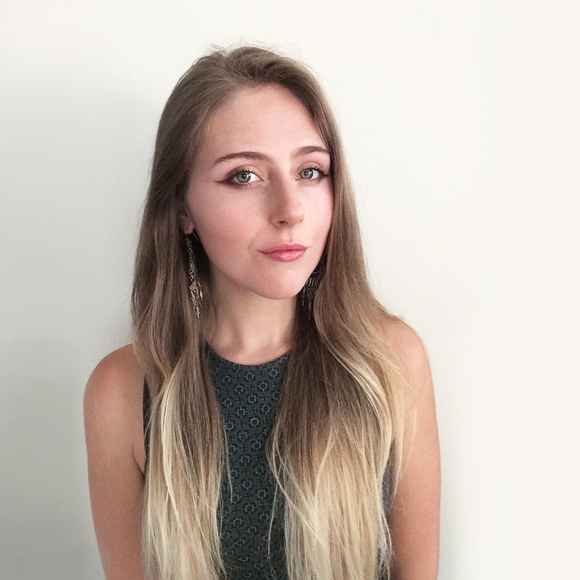 Meet your Posher, Morgan. Posh Ambassador ✨ - Picture 2 of 5