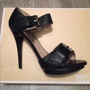 MICHAEL KORS faith sandals, size 81/2