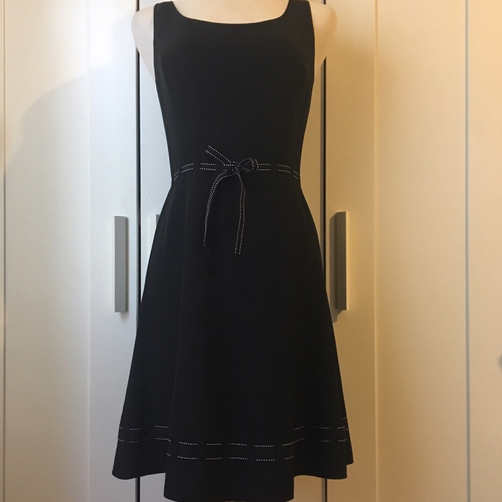 Ann Tylor sleeveless dress size 6petit