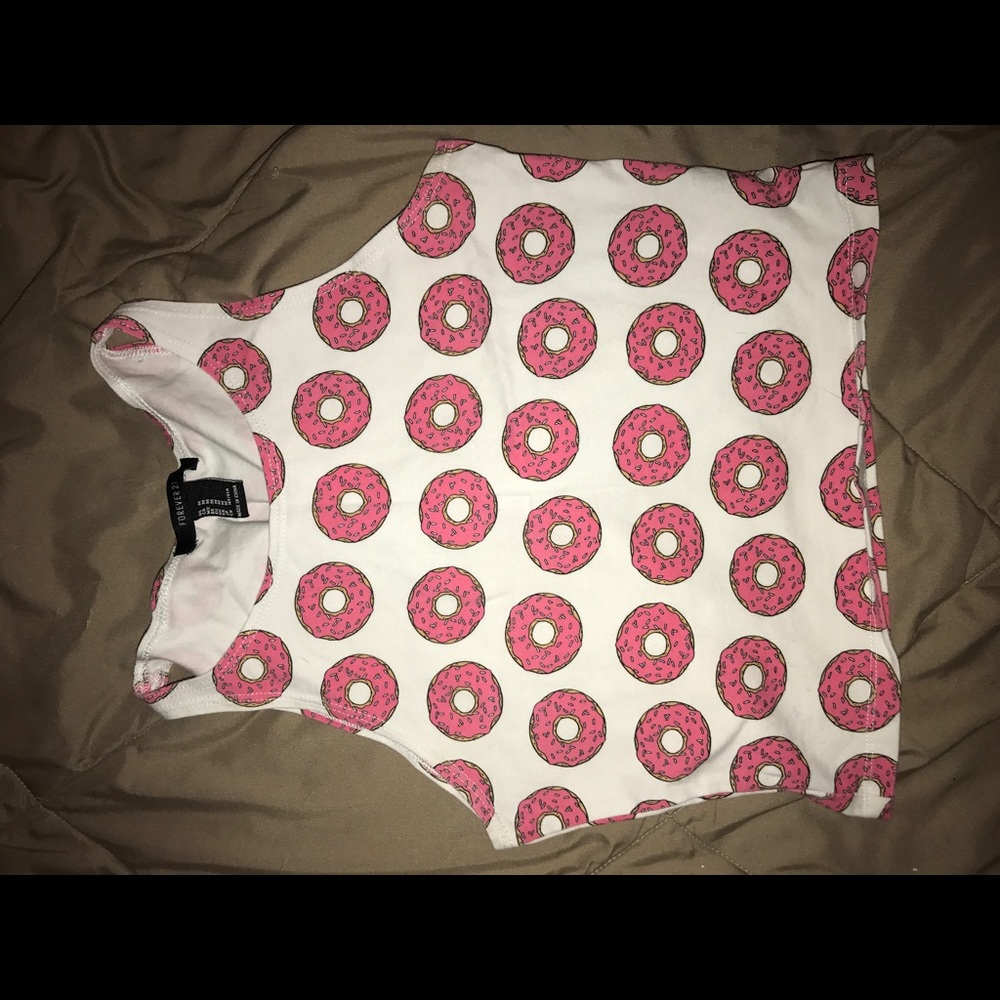 Fitted donut tee