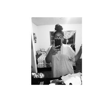 Meet your Posher, Talia