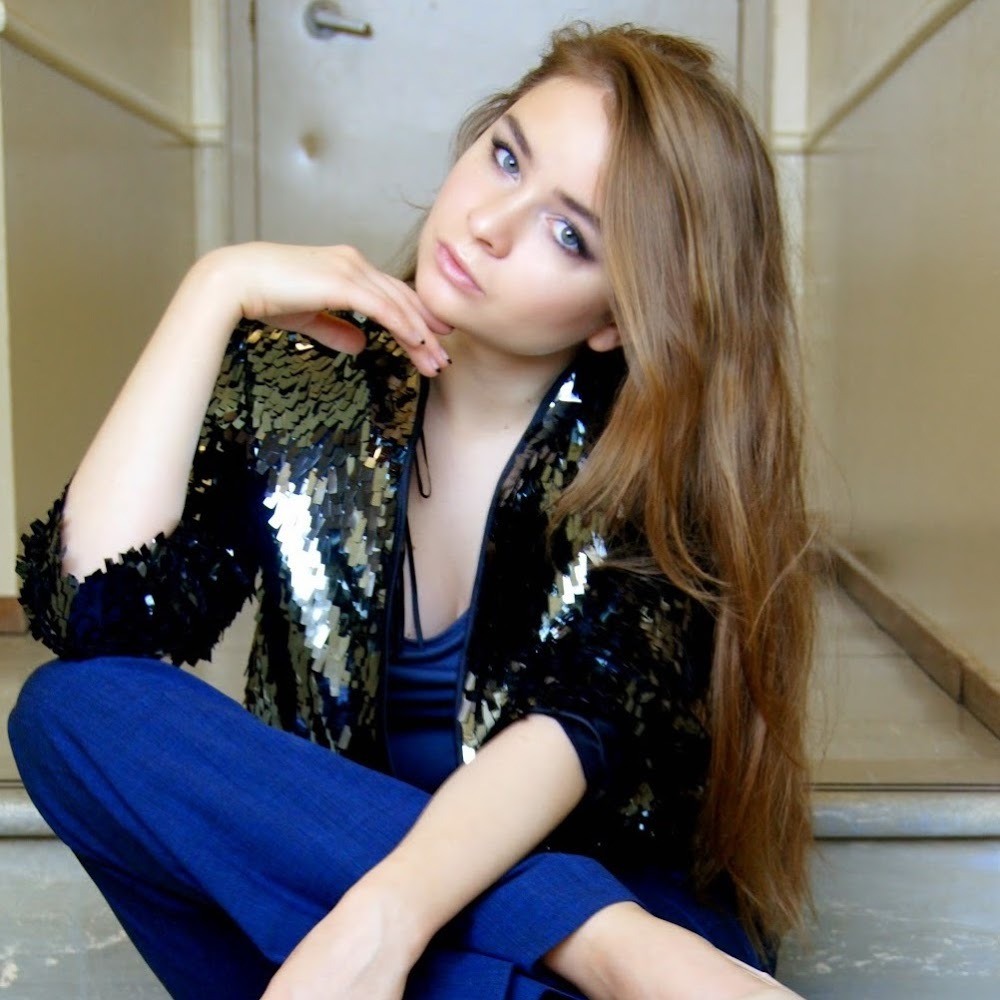 Meet your Posher, Xenia