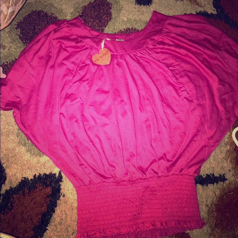 Women's flowy top NWT
