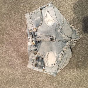 One Teaspoon Bandit shorts! light wash size 24
