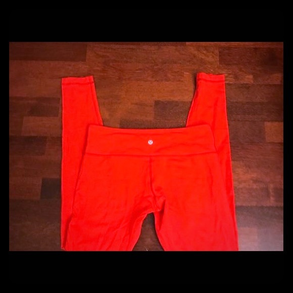 lululemon athletica Pants - Lululemon bright orange wunder under. Size 8 ❤️❤️