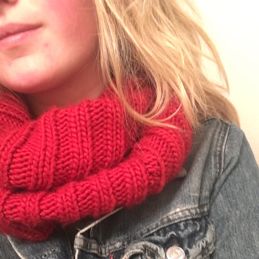 ***DONATED*** Small Red Infiniti Scarf