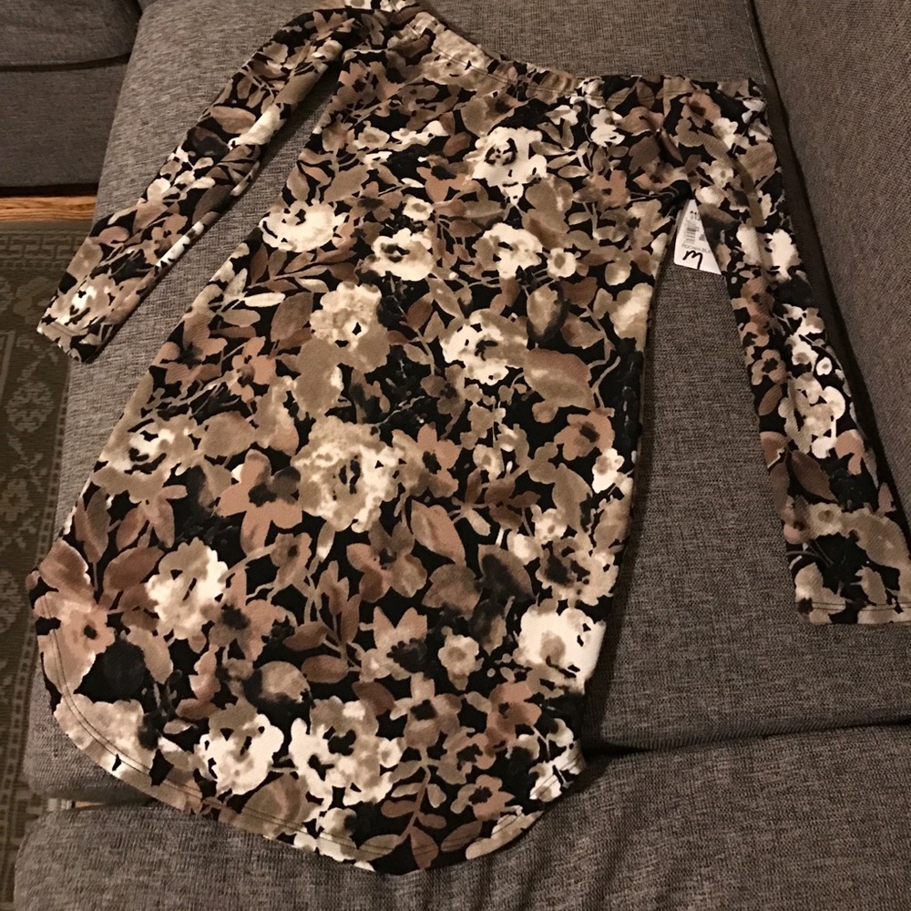 Off the shoulders dress