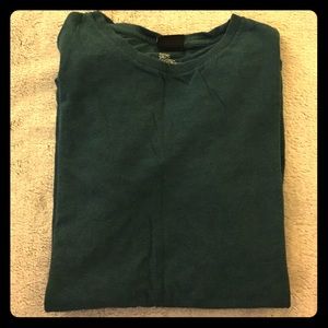 Blue crew neck t-shirt